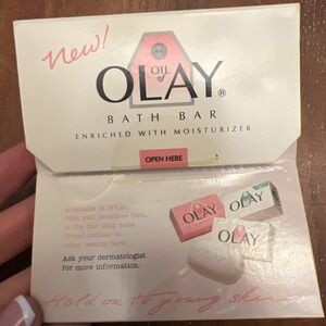 Rare Sealed 90's Vintage Oil Of Olay Bath Bar Soap Sample Box